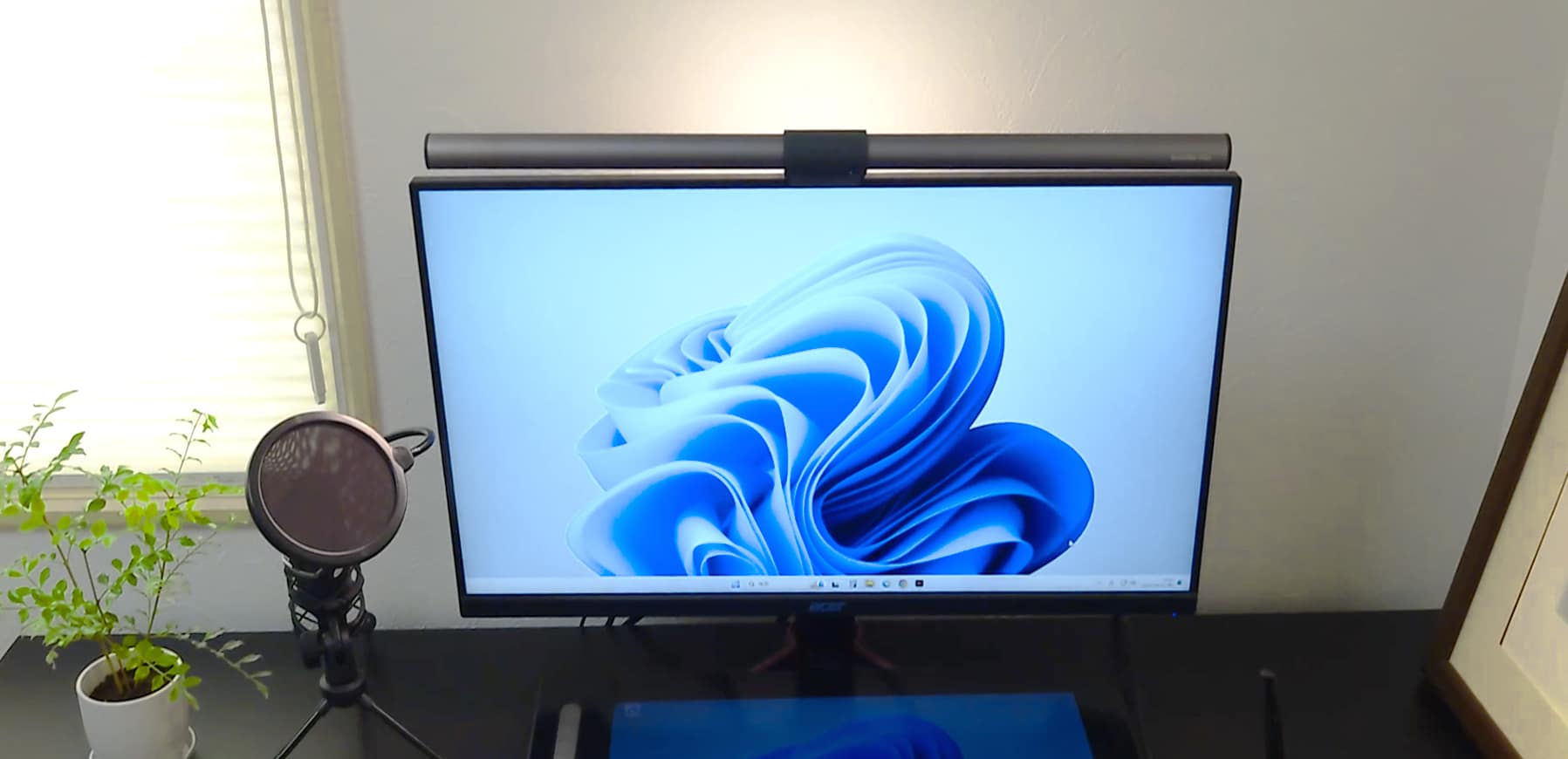 BenQ ScreenBar Halo　モニターライト