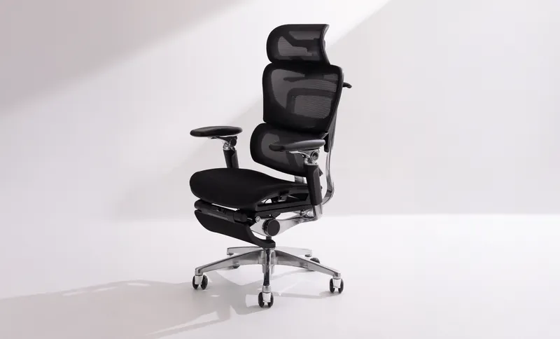 白いスタジオ撮影のCOFO Chair Premium2ブラック
